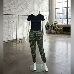 Ecko Unlimited Camo Cargo Pants- Size S Y2K Streetwear